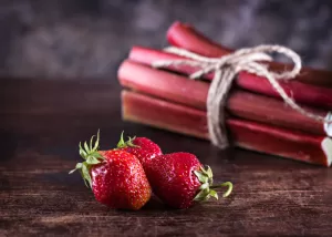 Red Berries & Rhubarb
